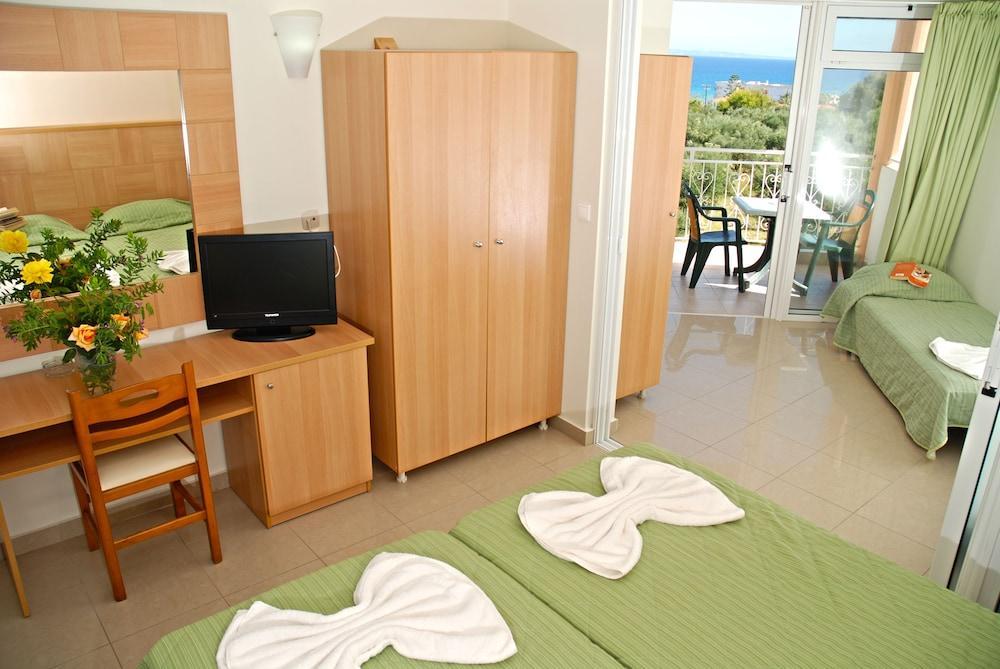Admiral De Luxe Hotel Argassi Bagian luar foto